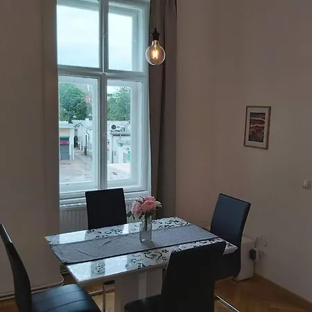 Lovely New 2 Bedroom Near Hannovamarkt Vienna Exterior photo