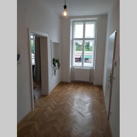 Lovely New 2 Bedroom Near Hannovamarkt Vienna Exterior photo