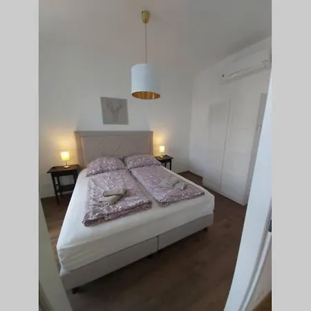 Lovely New 2 Bedroom Near Hannovamarkt Vienna Exterior photo